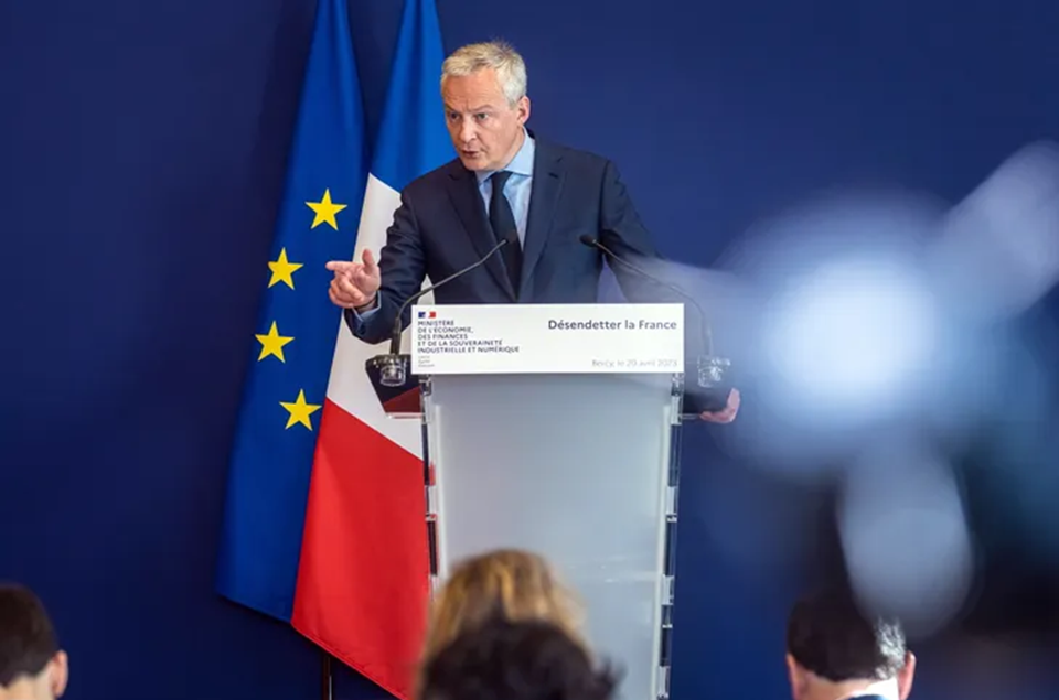 La dette publique de la France dépasse les 3 000 milliards deuros au